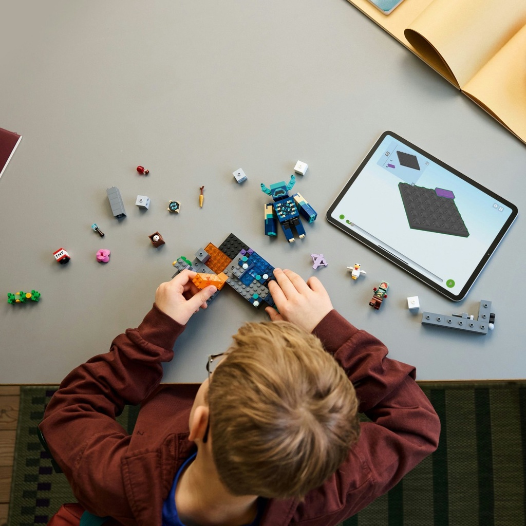 LEGO 21274 Minecraft - The Warden Encounter